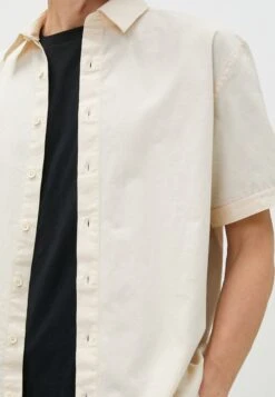 Koton Basic Short Sleeve Classic Neck - Overhemd - Stone -Heren Kleding Winkel 01a484da5edd46269d8ba749fa8f7cc4