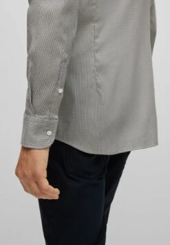 Boss P-Hank-Spread - Overhemd - Silver One 10 Boss P-Hank-Spread - Overhemd - Silver One -Heren Kleding Winkel 2b2996c840d0422fb9ffe64f4c51d85e