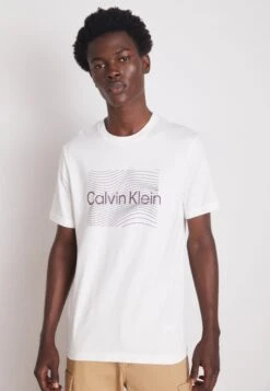 Calvin Klein Wave Lines Hero Logo- T-Shirt Print - Bright White