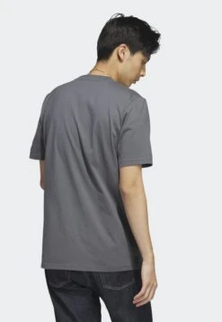 Adidas Sportswear City Escape Graphic Tee - T-Shirt Print - Grey Five -Heren Kleding Winkel a6cc63204924424a9158c04079747dc3