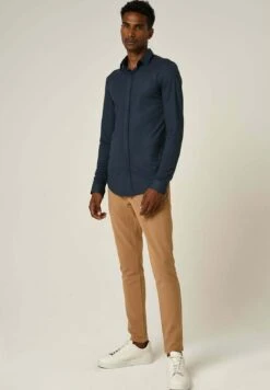 Slim Fit Hidden Button Long Sleeve - Overhemd - Navy Blue 9 Slim Fit Hidden Button Long Sleeve - Overhemd - Navy Blue -Heren Kleding Winkel c24165609fce4a69ad89b6537be6ceba