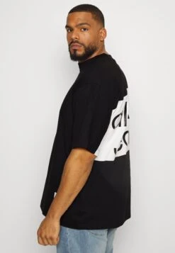 Plus Bold Logo Colorblock Tee - T-Shirt Print - Black -Heren Kleding Winkel c7e9accf5c3045d2bea416bf29e40cef