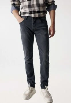 Straight Leg Jeans - Grey