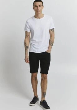 Nieuwkomers -Heren Kleding Winkel e361edc10e3445aca2d4c399697eafcb