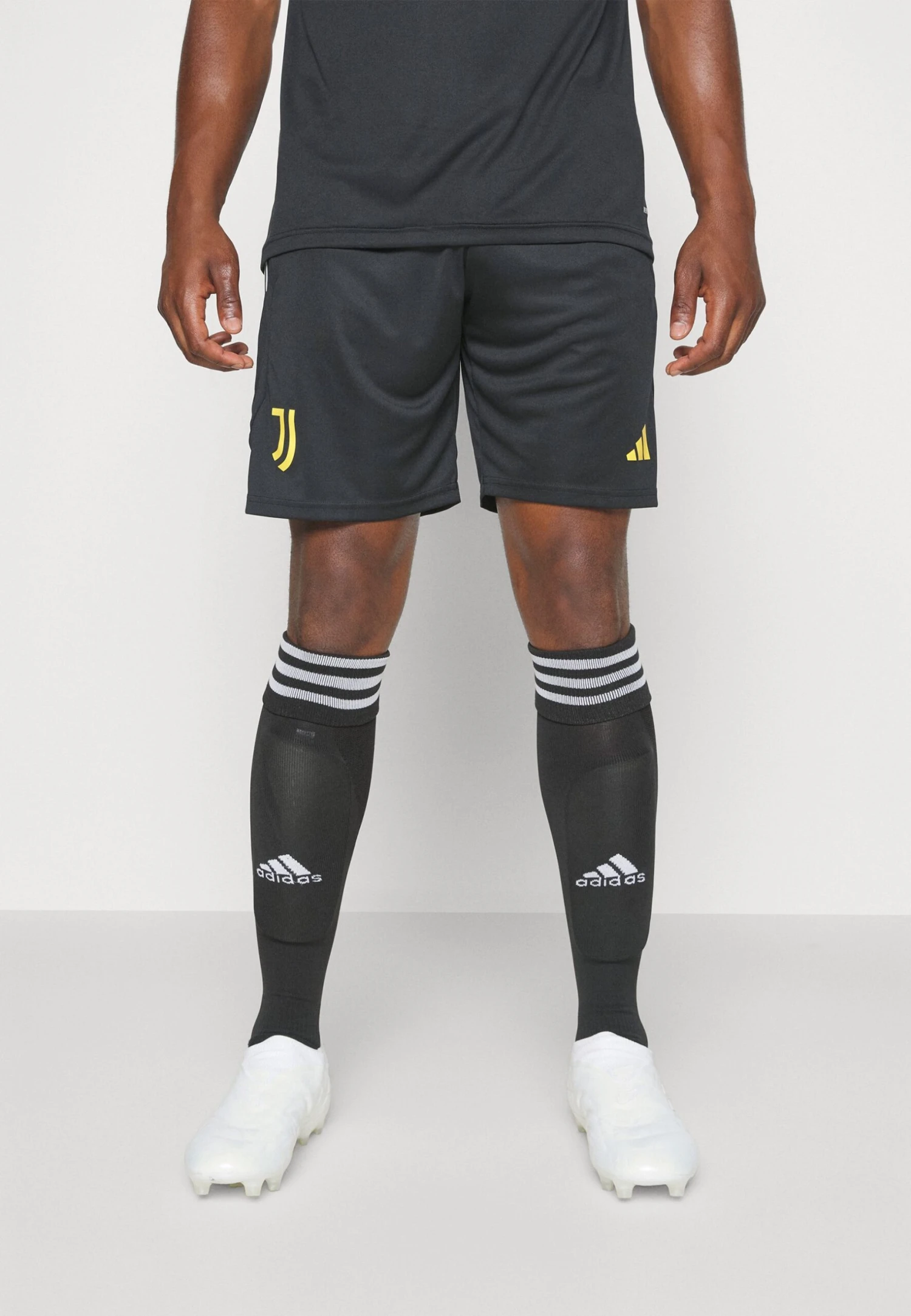 ADIDAS PERFORMANCE Juventus Turin Trainings Short - Fanartikel - Black 3 ADIDAS PERFORMANCE Juventus Turin Trainings Short - Fanartikel - Black - Afbeelding 3