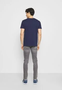 Gant Archive Shield Emb Ss - T-Shirt Print - Evening Blue -Heren Kleding Winkel edbe314d22b046eeb419b8e549e2582c