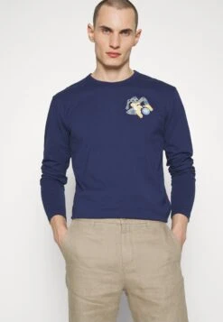 Wood Wood Mel Wizard Badge Long Sleeve - Longsleeve - Navy -Heren Kleding Winkel ee4dfa5b342243b8a2e7b1710b8a80c6