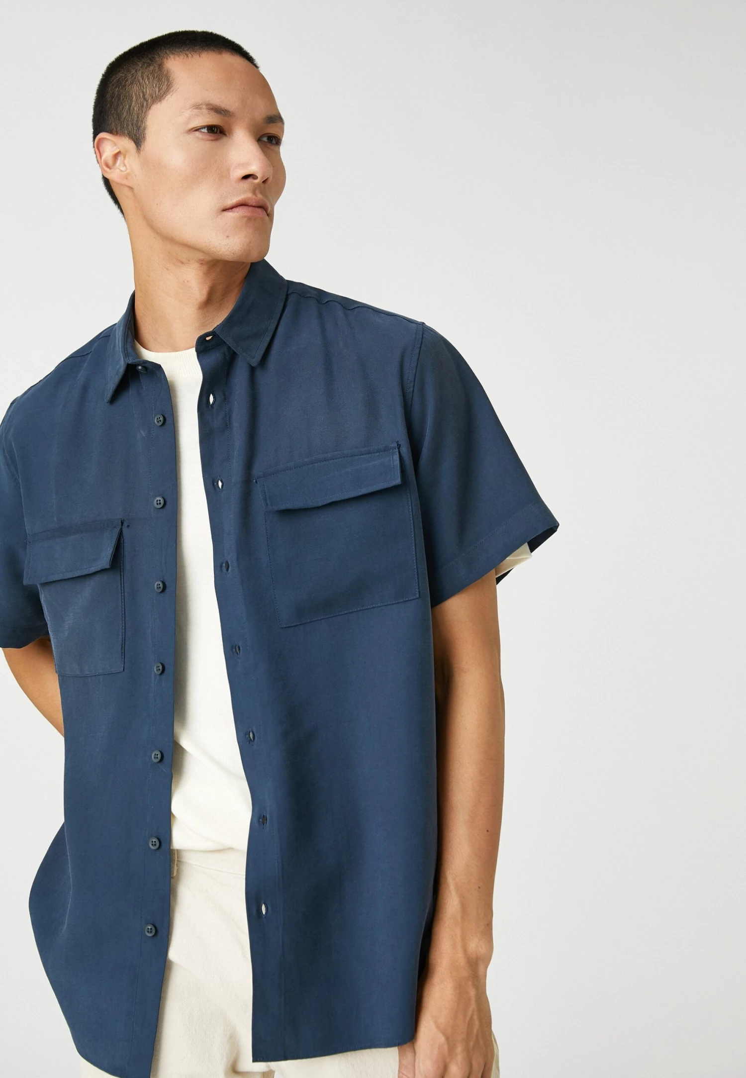 Koton Basic Classic Neck Short Sleeve Pocket Detailed - Overhemd - Marine 4 Koton Basic Classic Neck Short Sleeve Pocket Detailed - Overhemd - Marine - Afbeelding 4