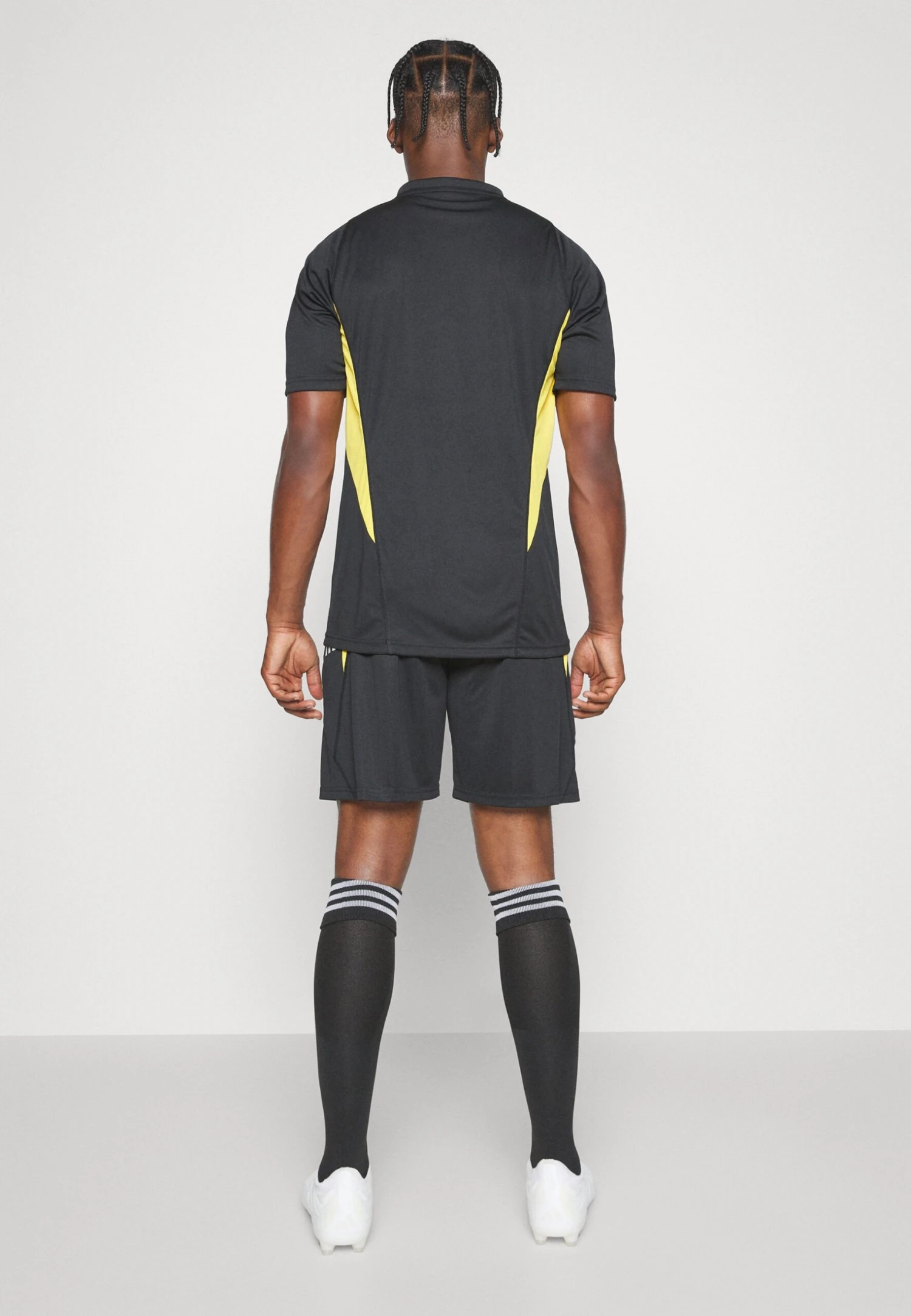 ADIDAS PERFORMANCE Juventus Turin Trainings Short - Fanartikel - Black 4 ADIDAS PERFORMANCE Juventus Turin Trainings Short - Fanartikel - Black - Afbeelding 4