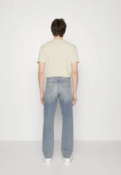 Tiger Of Sweden Nico - Relaxed Fit Jeans - Light Blue -Heren Kleding Winkel f99dc635b633438da0f7ef2c624557e5